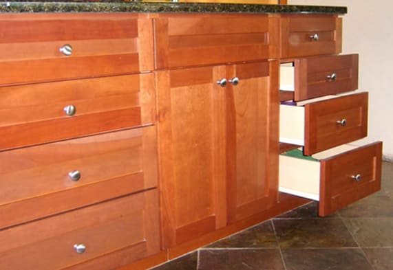 Sell used furniture in Sharjah